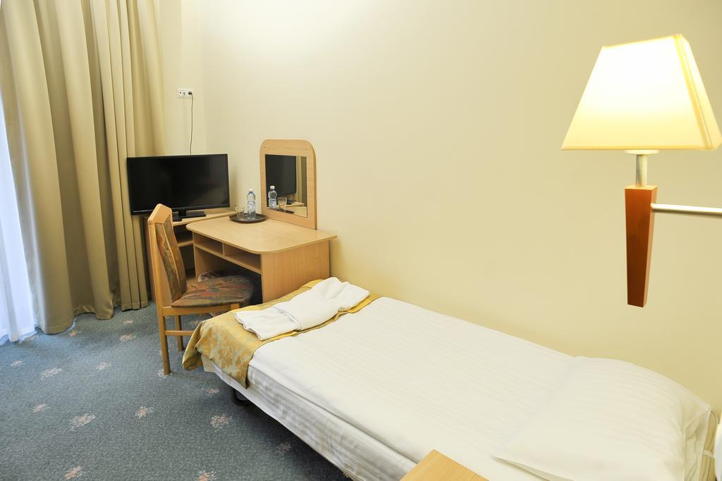 Hotel Mir-Jan Spa Lądek-Zdrój Szoba fotó