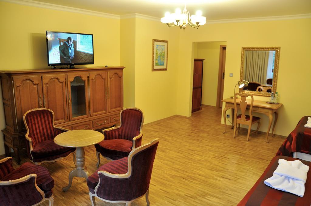Hotel Mir-Jan Spa Lądek-Zdrój Szoba fotó
